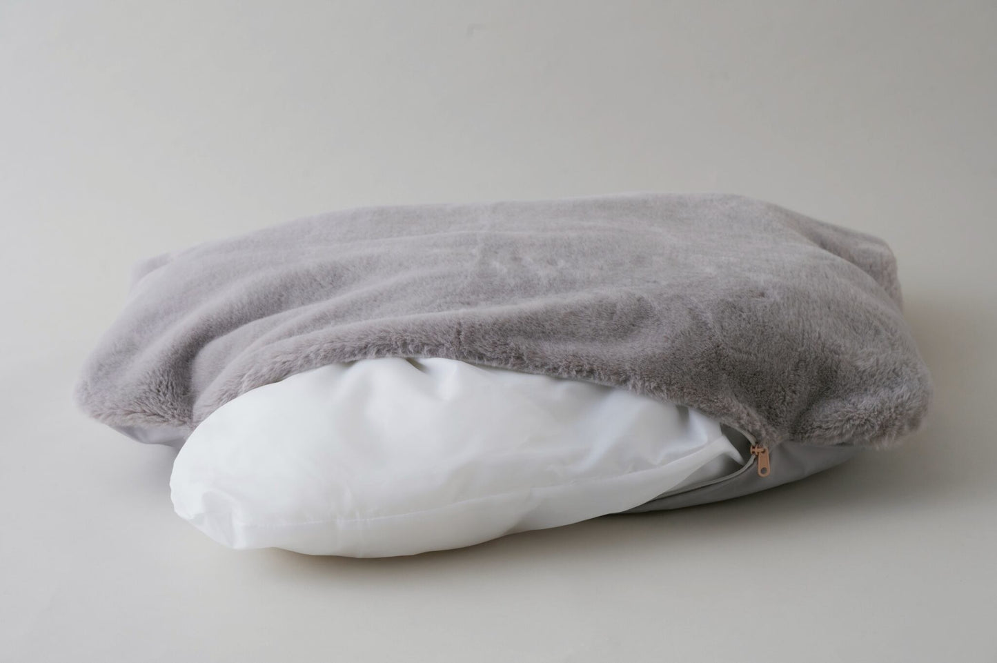 Cloud-Like Calming Pet Bed | Grey
