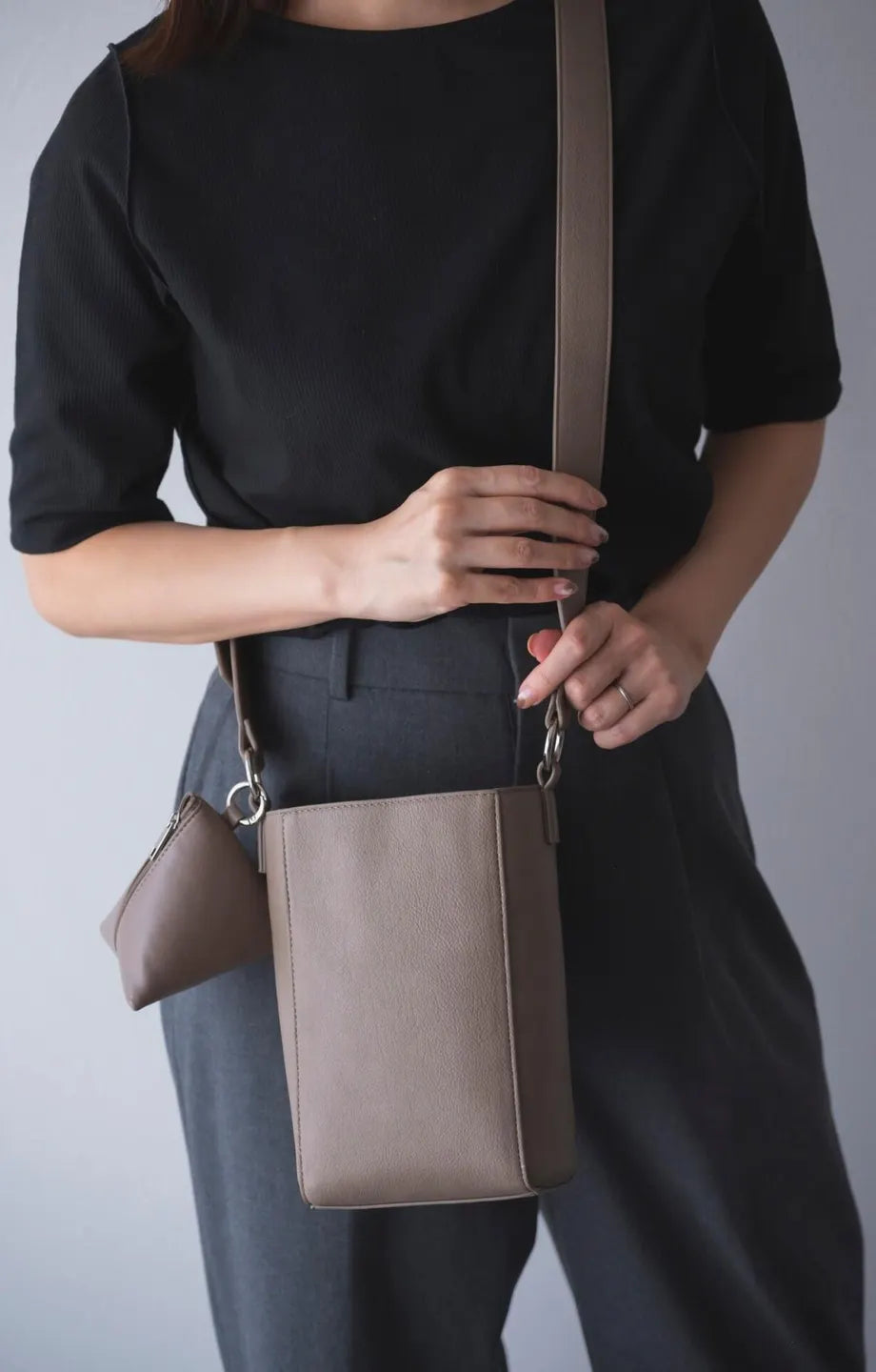 Ensemble Walking Shoulder Bag - greige