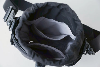 Fluffy Walking Shoulder Bag - black