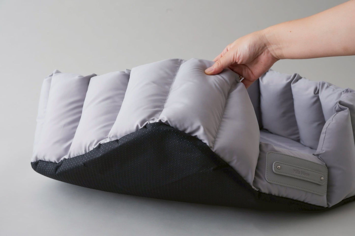 Cloud-Like Calming Pet Bed | Grey