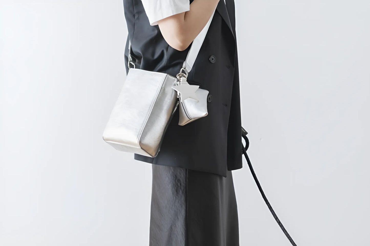 Ensemble Walking Shoulder Bag - silver