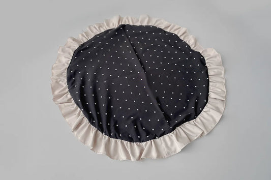 Frill Mat - Dot Black